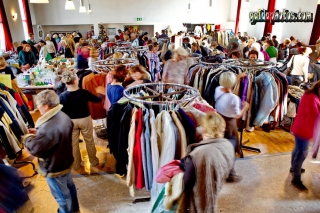 Flohmarkt - Langzeitbelichtung - Bewegungsunschärfe