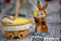 Osterhase, Kind, Kinderwagen